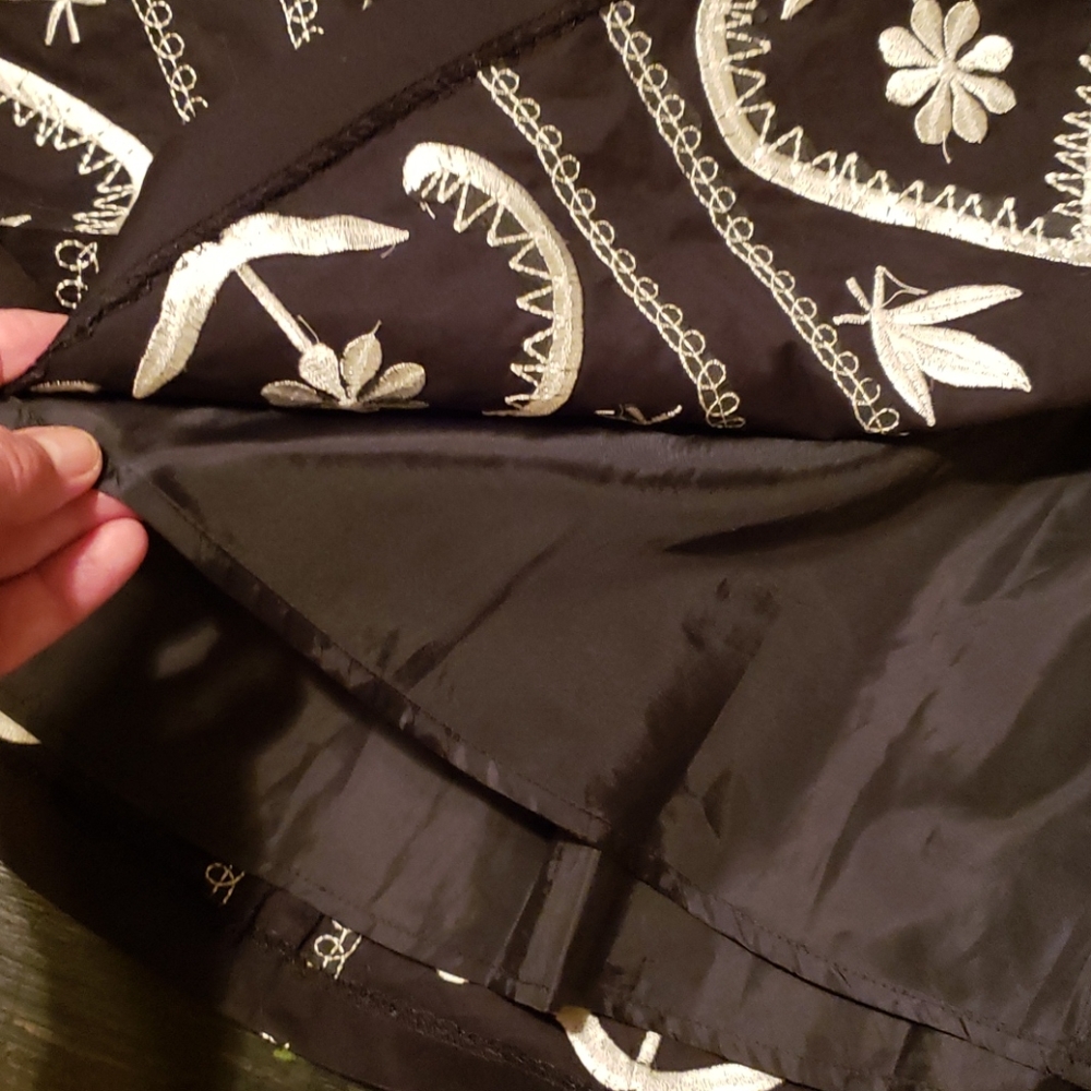 Embodered Cotton Skirt with Flare - Black, Dialogue - Picture 8 of 8
